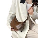 Wholesale Soft Leather Large Capacity Fashionable Simple Casual Bag - Image 3