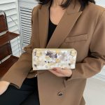 Women Fashion Graffiti Retro Long Coin Purse - Image 2