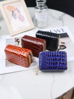 Women Fashion Solid Color Double Zipper Short Crocodile Pattern Multi-Card Wallets - Image 3