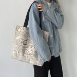 Wholesale Women Fashion Creative Newspaper Printed Large Capacity Canvas Tote Bag - Image 3