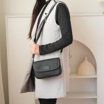 Wholesale Women Fashion Simple Solid Color Pu Small Square Crossbody Bag - Image 4