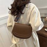 Simple Fashion Popular Crossbody Bag - Image 4