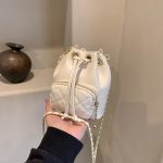 Wholesale Women Fashion Casual Solid Color Rhomboid Chain Bucket Drawstring Crossbody Bag - Image 2