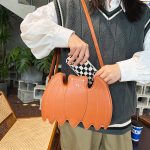 Wholesale Gothic Halloween Creative Bat Crossbody Bag - Image 4