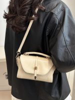 Wholesale Women Fashion Retro Simple Solid Color Crossbody Bag - Image 4