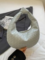 Women Fashion Casual Solid Color Woven Dumpling Handbag - Image 3