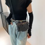 Wholesale Fashion Creative Solid Color Skull Crossbody Bag - Image 3