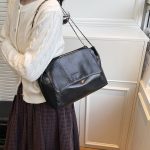 Women Fashion Simple Solid Color Chain Shoulder Bag - Image 4