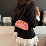 Women Fashion Casual Geometric Ring Chain Shoulder Bag - Image 3