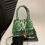 Wholesale Women Fashion Casual Retro Leopard "V" Buckle Square Shoulder Bag - Image 4