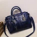 Wholesale Women Fashion Casual Retro Solid Color Oil Wax Tote PU Handbag - Image 4