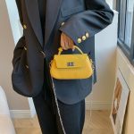 Women Fashion Simple Solid Color Chain Shoulder Bag - Image 4