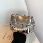 Women Fashion Solid Color Love Chain Small Square Shoulder Bag - Image 3