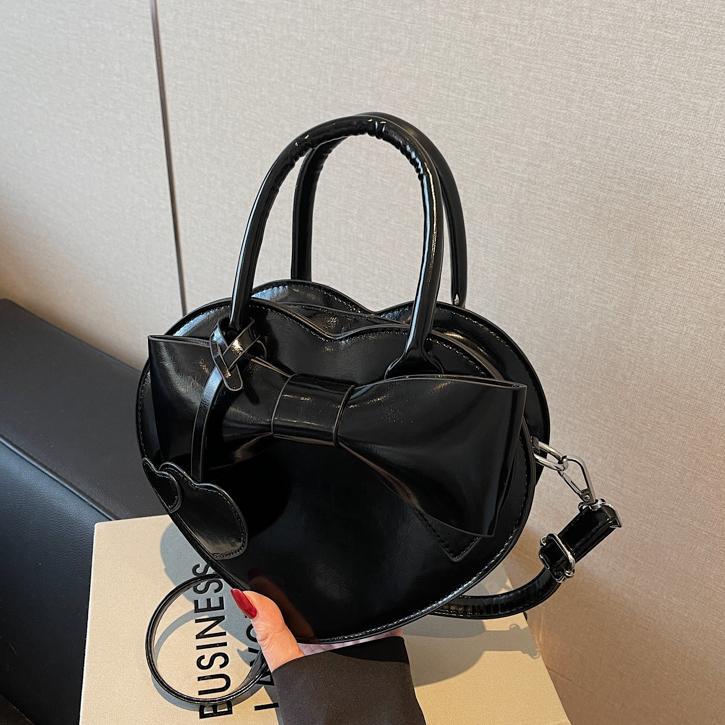 main_3-543 Women Fashion Solid Color Love-Shaped Shoulder Bag - Image 1