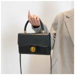 Women Fashion Retro Solid Color Pendant Small Square Shoulder Bag - Image 3