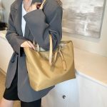 Wholesale Simple Large Capacity Oxford Cloth Tote Bag - Image 4