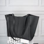 Wholesale Vintage Black Large Capacity Tote Bag - Image 4