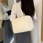 Wholesale Women Solid Color Large Capacity Shoulder Bag - Image 4