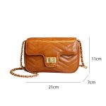 Women Fashion Temperament Leather Rhombus Chain Small Square Bag - Image 4