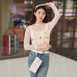 Wholesale Women Fashion Antique Embroidery Embroidery Pom Decoration Multi-Card Long Coin Purse - Image 3