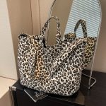 Wholesale Women Casual Leopard Printed Large Capacity Canvas Tote Bag - Image 4