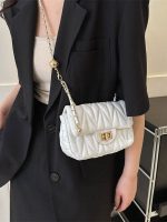 Wholesale Simple And Fashionable Embroidered Rhombic Chain Crossbody Bag - Image 6