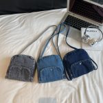 Wholesale Women Fashion Simple Casual Denim Crossbody Bag - Image 4