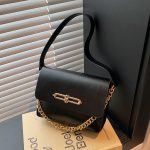 Wholesale Women Fashion Casual Solid Color Lock Small Square Chain Shoulder Bag - Image 3