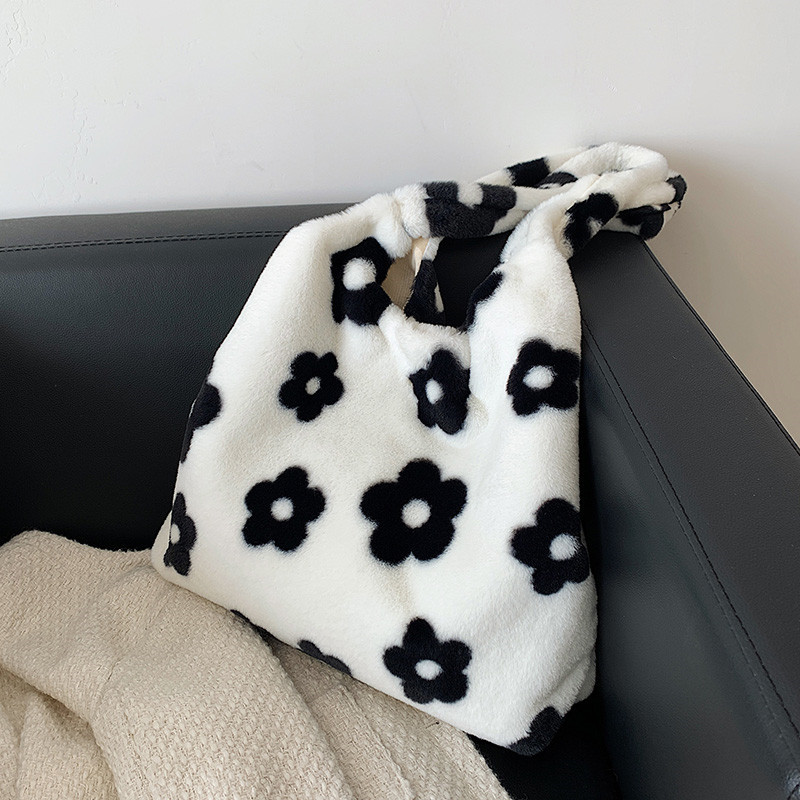 main_4-345 Wholesale Women Fashion Cute Black White Floral Plush Shoulder Bag - Image 1