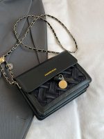 Wholesale Fashion Design Square Shoulder Bag - Image 6