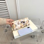 Women Fashion Graffiti Retro Long Coin Purse - Image 4