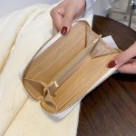 Wholesale Women Fashion Letter Printing Zipper Coin Purse - Image 4