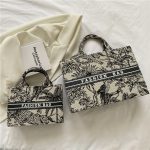 Women Stylish Large-Capacity Canvas Tote Bag - Image 7