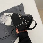 Wholesale Women Fashion Creative Heart Shape Zipper PU Crossbody Bag