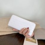 Women'S Fashion Pu Leather Indentation Small Check Large Capacity Coin Purse - Image 7