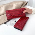 Wholesale Women Fashion Crocodile Pattern Multi-Card Slot Long Hand Coin Purse - Image 6