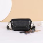 Wholesale Women Retro Simple Leather Messenger Bag - Image 6