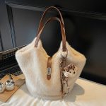 Wholesale Women Fashion Casual Autumn And Winter Plush Large Capacity Pendant Shoulder Bag