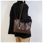 Wholesale Women Retro Simple Solid Color Large Capacity Square Handbag - Image 7