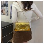 Wholesale Women Fashion Casual Solid Color Metal Buckle Simple Chain Crossbody Bag - Image 3