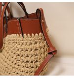 Stylish Spacious Woven Shoulder Bag - Image 6