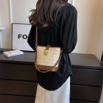 Woven Bucket Bag with Leather Detail – Vintage Summer Handbag for Everyday & Travel - Image 7