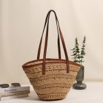 Spacious Woven Shoulder Bag - Image 3