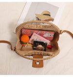 Chic Shell-Shaped Woven Crossbody Bag - Image 11