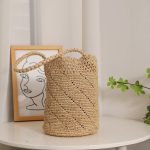 Chic Raffia Bucket Bag with Lace Trim - Image 3