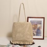 Stylish Crochet Shoulder Bag - Image 7