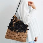 Chic Bow-Detail Woven Shoulder Bag