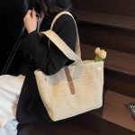 Chic Woven Shoulder Bag