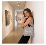 Stylish Woven Beach Bag with Shoulder Strap - Image 9