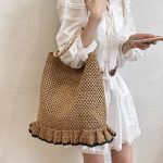 Stylish Crochet Shoulder Bag - Image 4